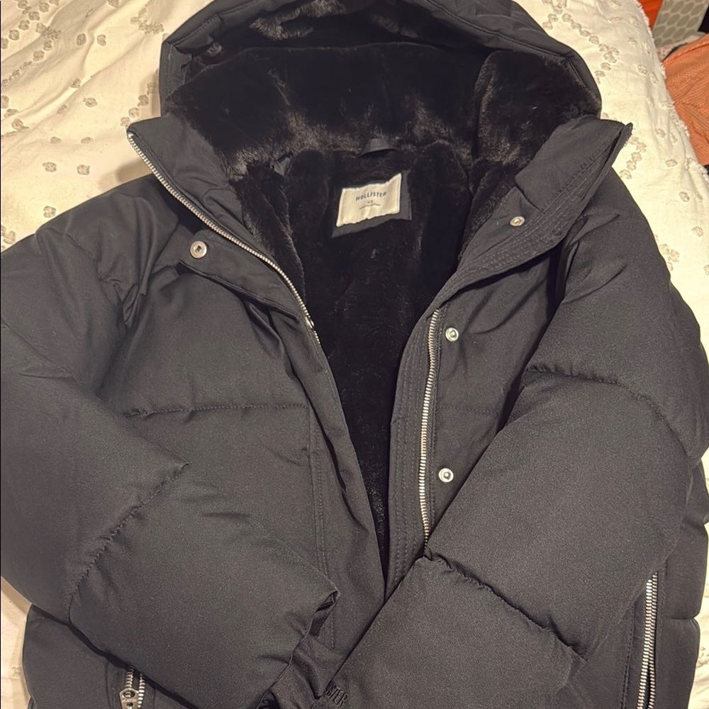 Hollister Black Puffer Jacket with Hood